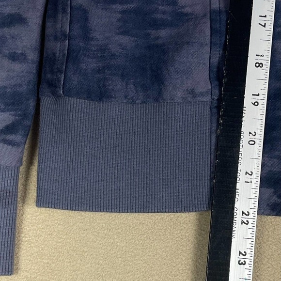 Athleta Womens M Cropped Sweatshirt Long Sleeve Blue Round Neck Relaxed‎ Fit - Picture 5 of 11